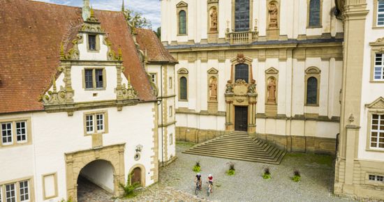 Innenhof Kloster Schöntal, Foto: Andi Schmid, Fotolevel München