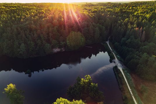 Finsterroter See von oben | Chris Frumolt | Touristikgemeinschaft HeilbronnerLand e.V.