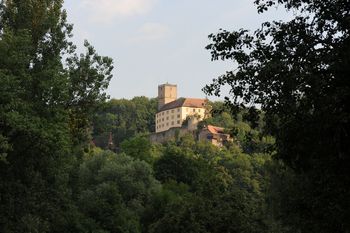 Burg Guttenberg mit Burgschenke & Deutscher Greifenwarte | Pausentipp Odenwald